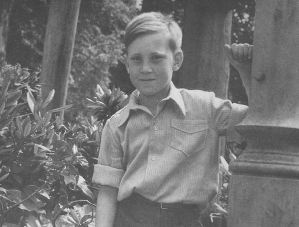 Детские годы Владимира Высоцкого. 1946 г. Из архива Н.М.Высоцкой.